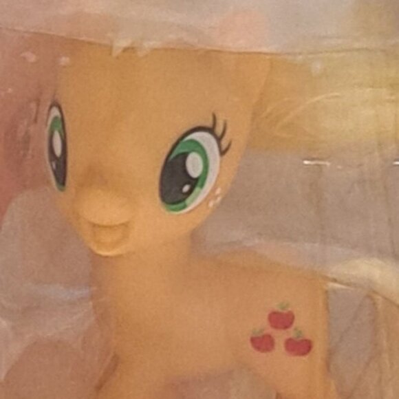Applejack my little pony toy NIB new in box G4 FIM - Picture 1 of 4